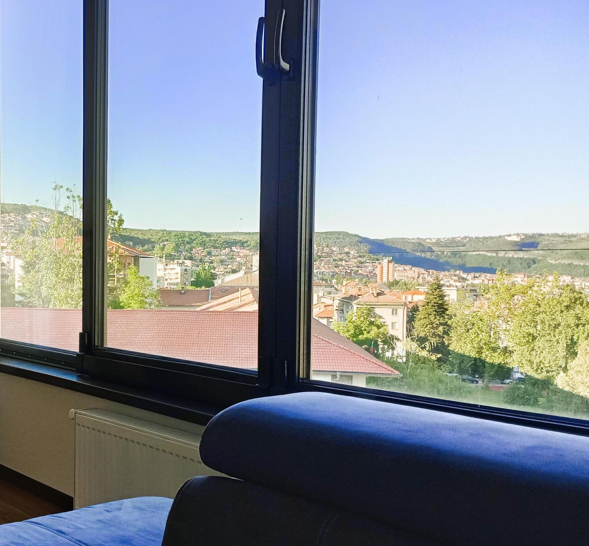 Tarnovo Center * Weliko Tarnowo
